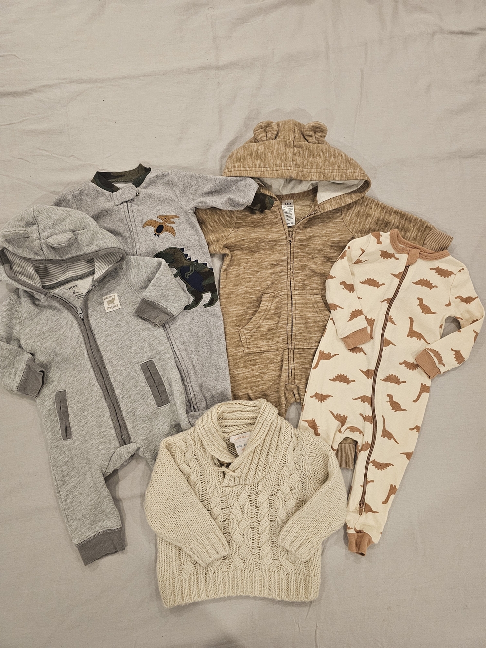🧸2/20$ Bundle Of 5 Items 3M - Sweaters And Pajamas Baby Boy One Pieces